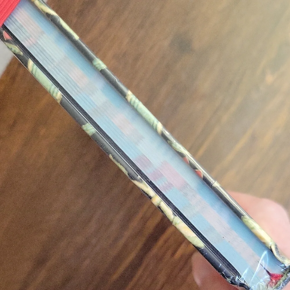 Floral Journal - Green and Red - Picture 4 of 7